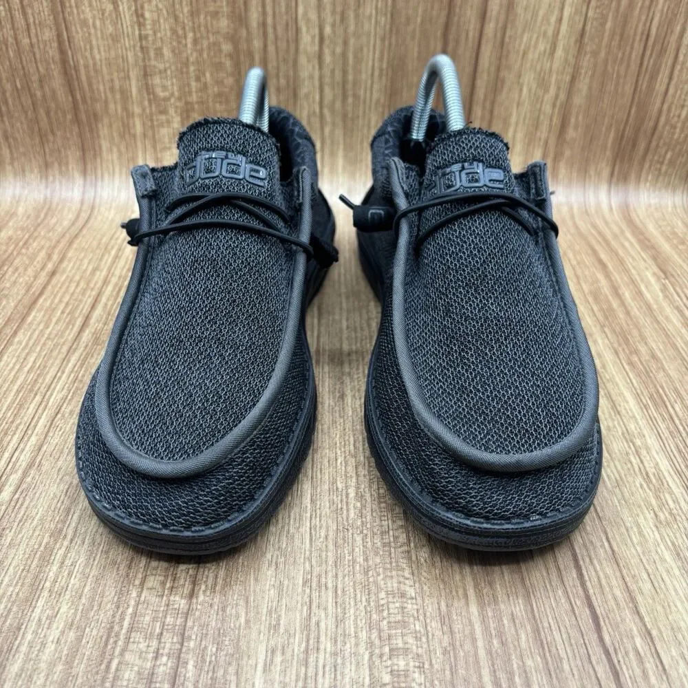 Hey Dude Shoes Men's 8 ladies 10 Black Wally Sox Black Micro‎ Total sneakers